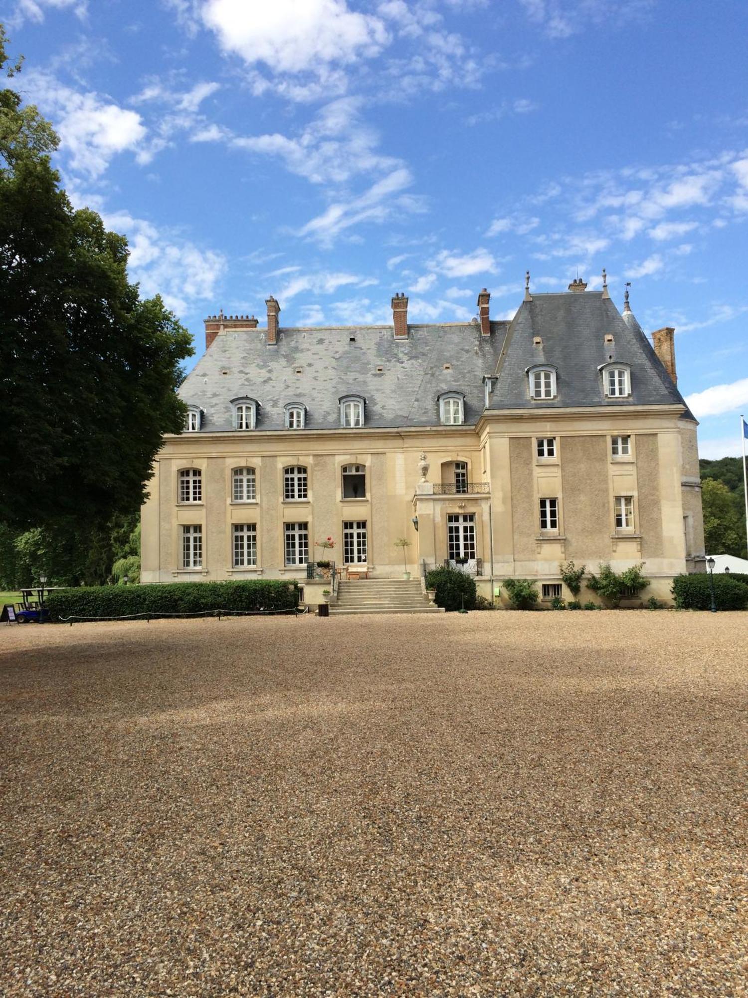 Chateau De Berticheres Chaumont-en-Vexin Exterior photo